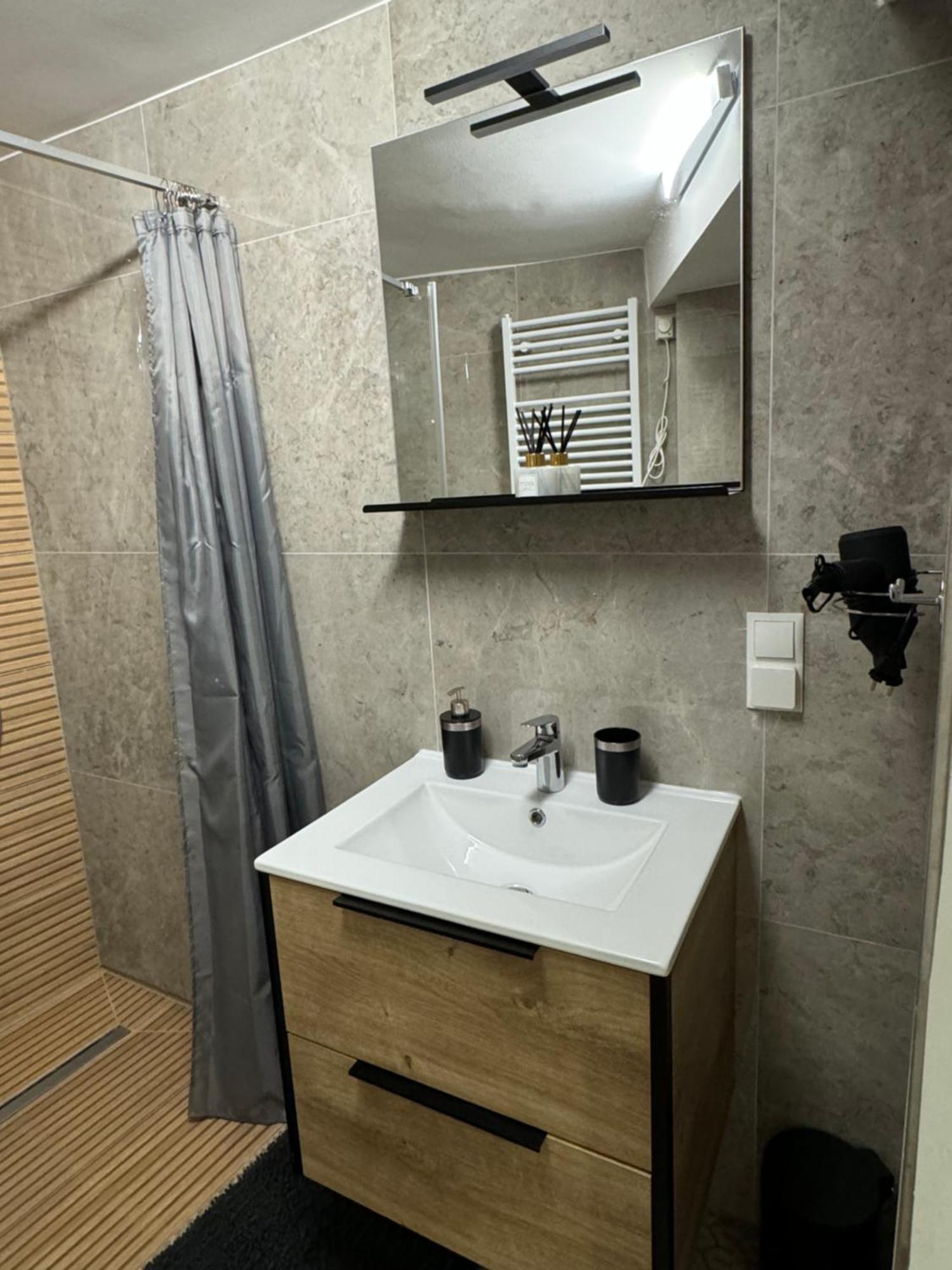 Stadtzauber Apartments Бад Нойенар-Арвайлер Екстериор снимка